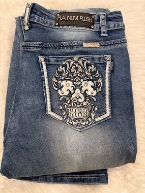 Platinum Plush Women's Boot Cut Jeans Embroidered Back Pocket Size 11 Y2K